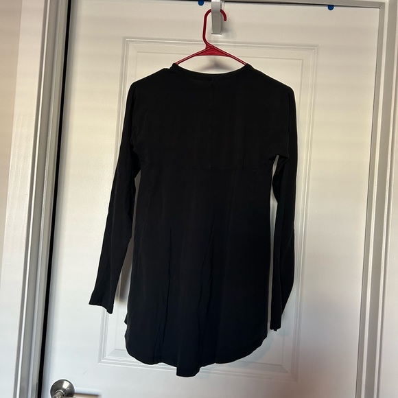 LULULEMON • Acadia Black Long Sleeve Top • M/L - Picture 3 of 7